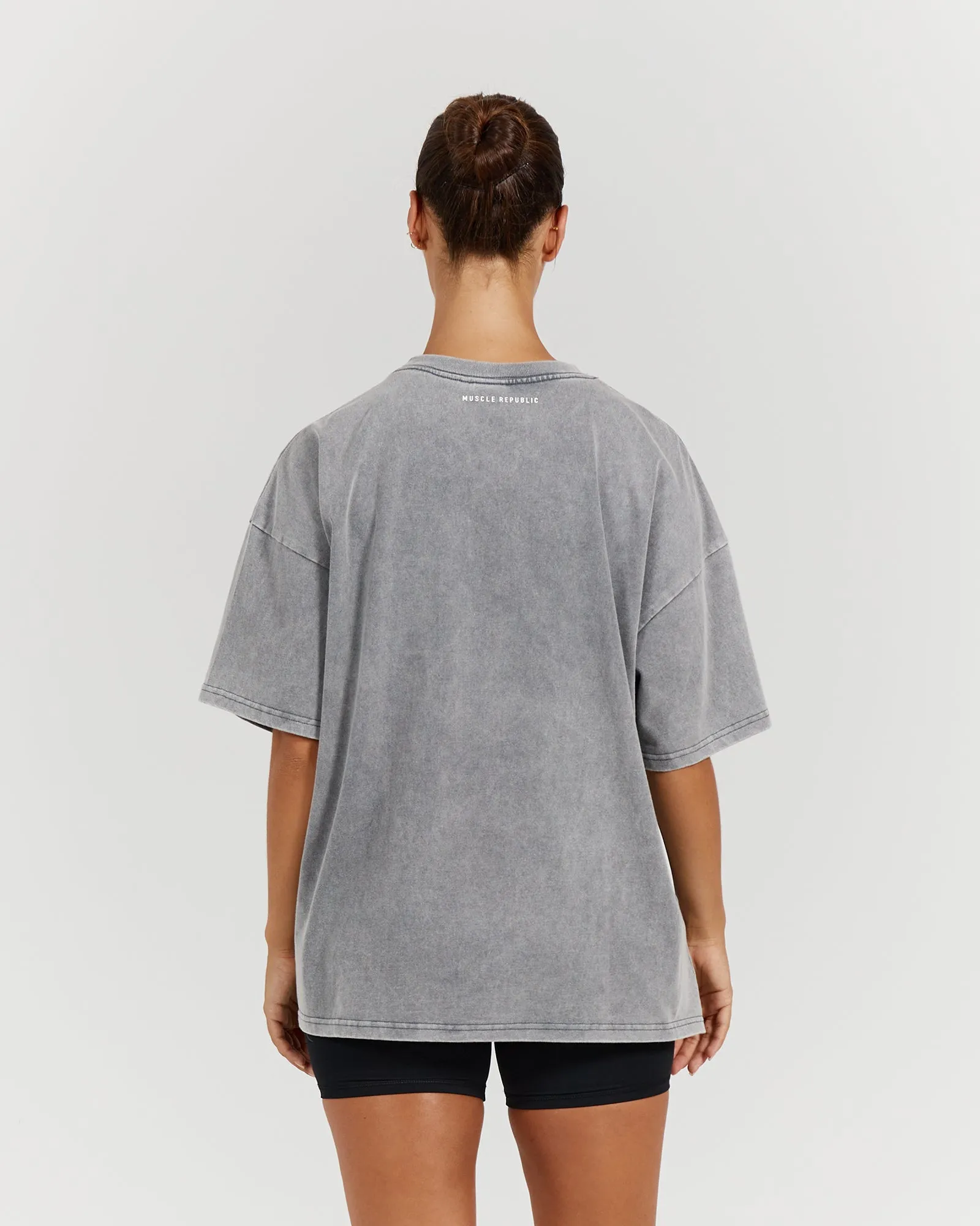 BOYFRIEND TEE - WASHED GREY