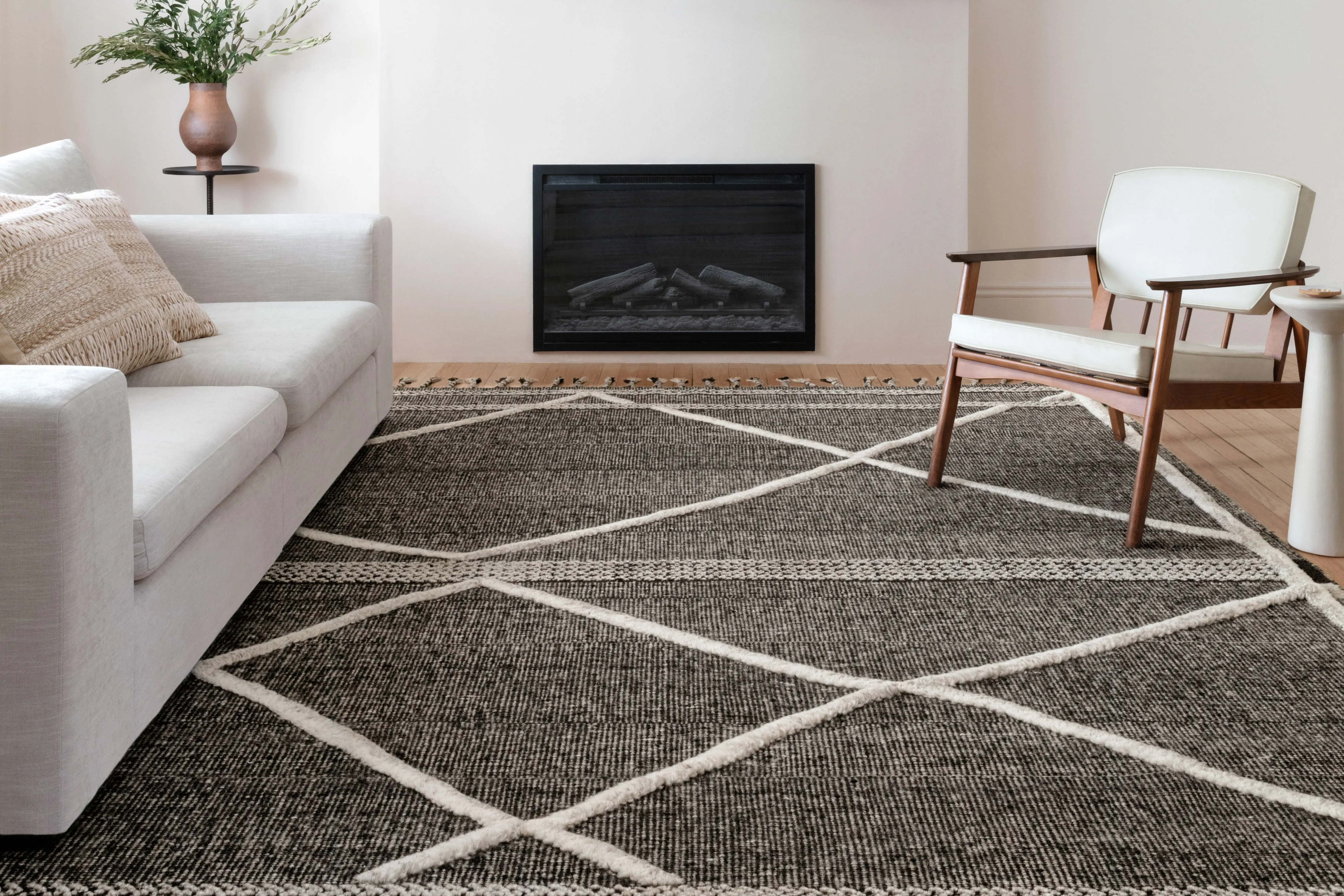 Iman Rug in Beige & Charcoal