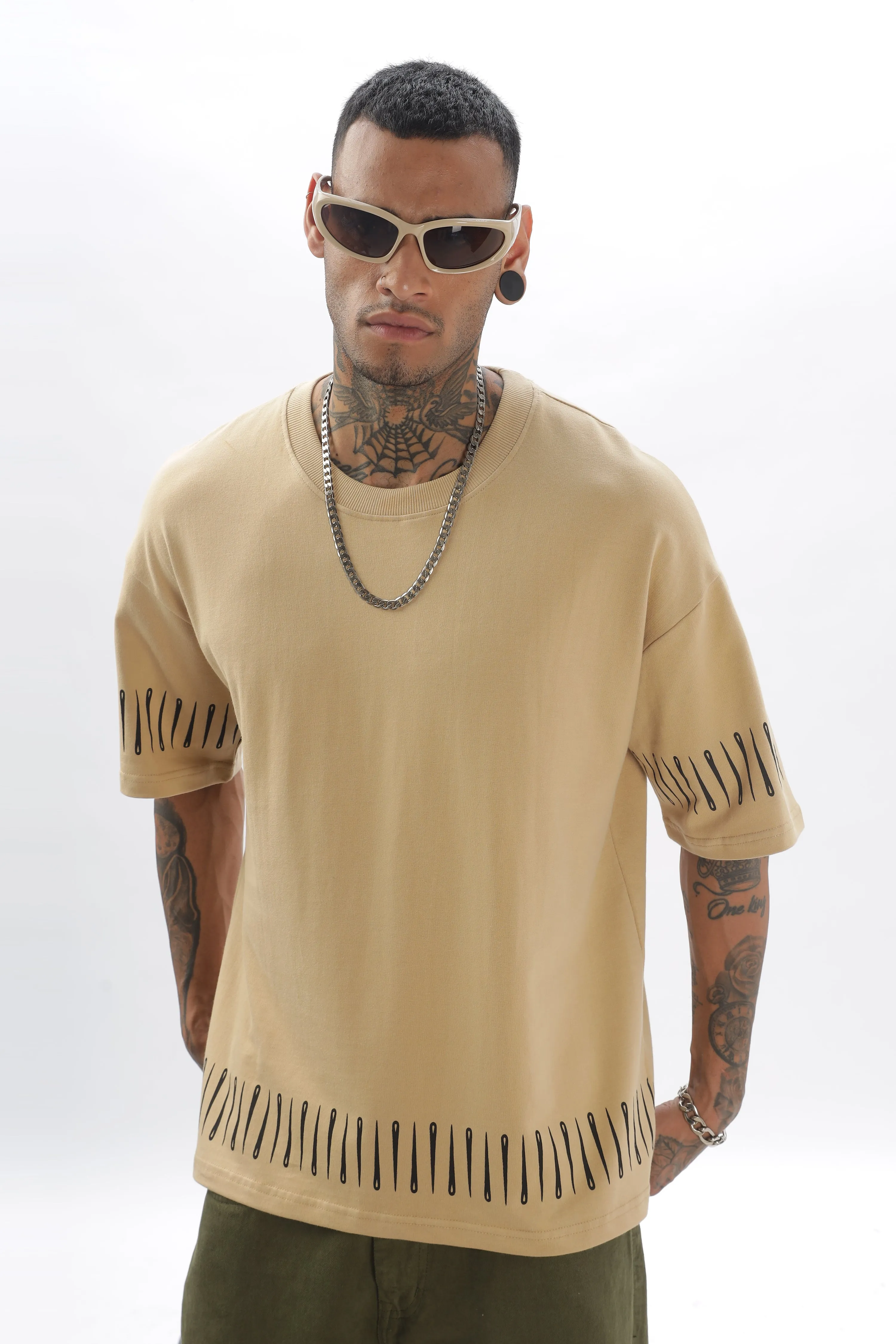 NeedleTrack Meduim Beige Dropshoulder Tee